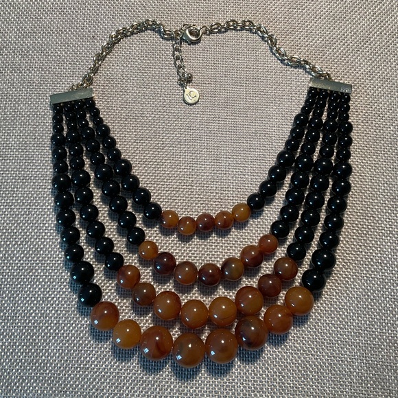 Liz Claiborne Beaded Necklace 🤍 🤎 - Picture 5 of 8